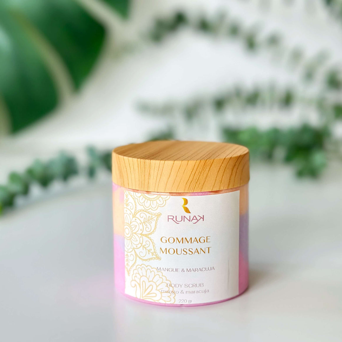 Gommage corporel moussant